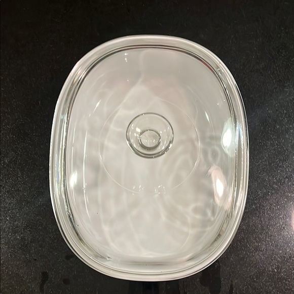 Corningware French White 2.8 liter Oval Baking Dish with Glass Lid - Picture 2 of 8